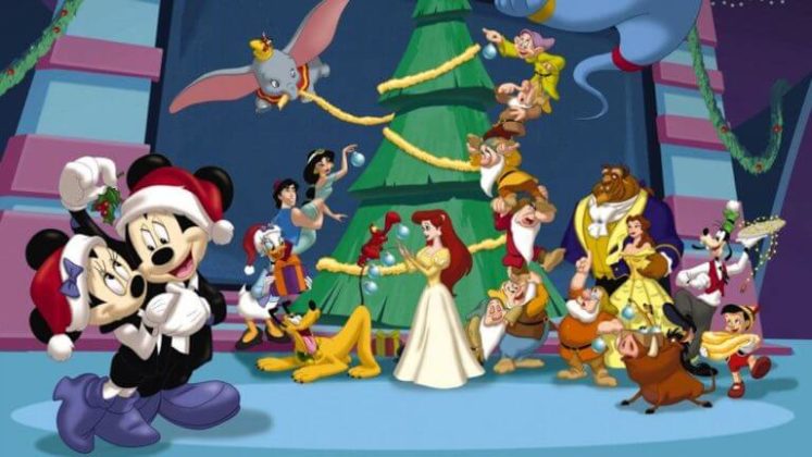Albero Di Natale Disney Con Tutti I Personaggi
